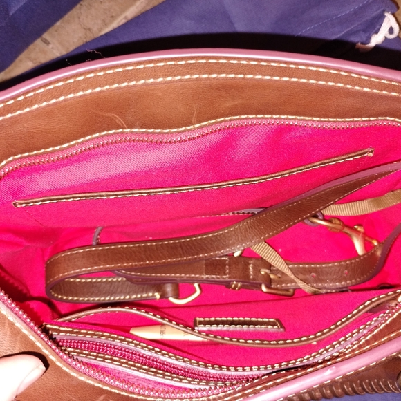 Dooney & Bourke Florentine medium leathe satchel, never used, discontinued color - Picture 13 of 16